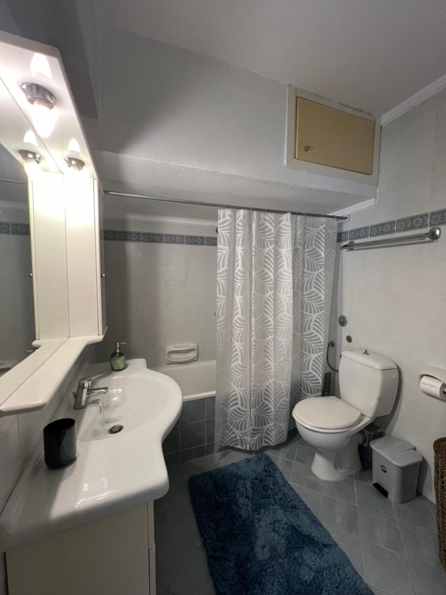 Parma'S Pool Apartment Переа Экстерьер фото